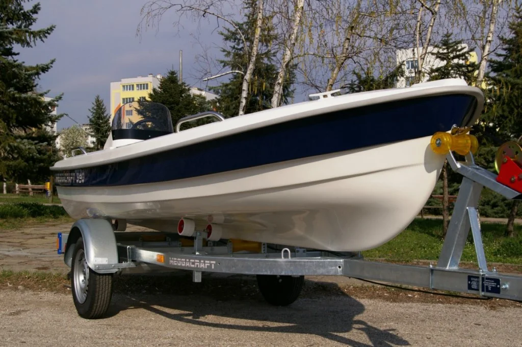 Лодка Meggacraft 390 SPORT - снимка 2