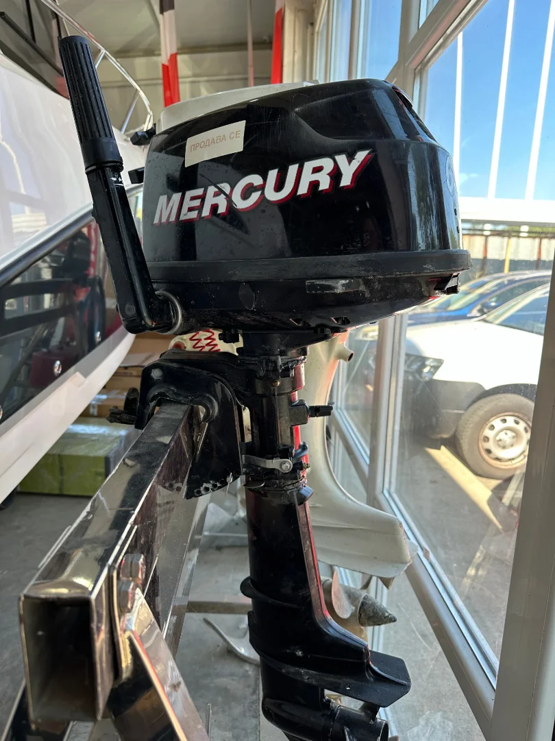 Извънбордов двигател Mercury Marine 8hp - снимка 4