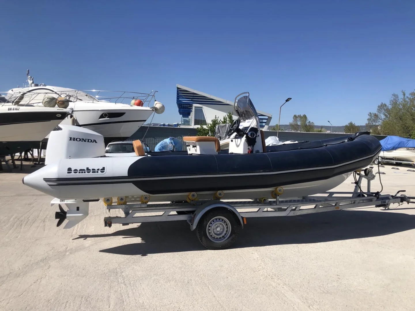 Лодка Bombard Sunrider Blue Story 650 - снимка 3