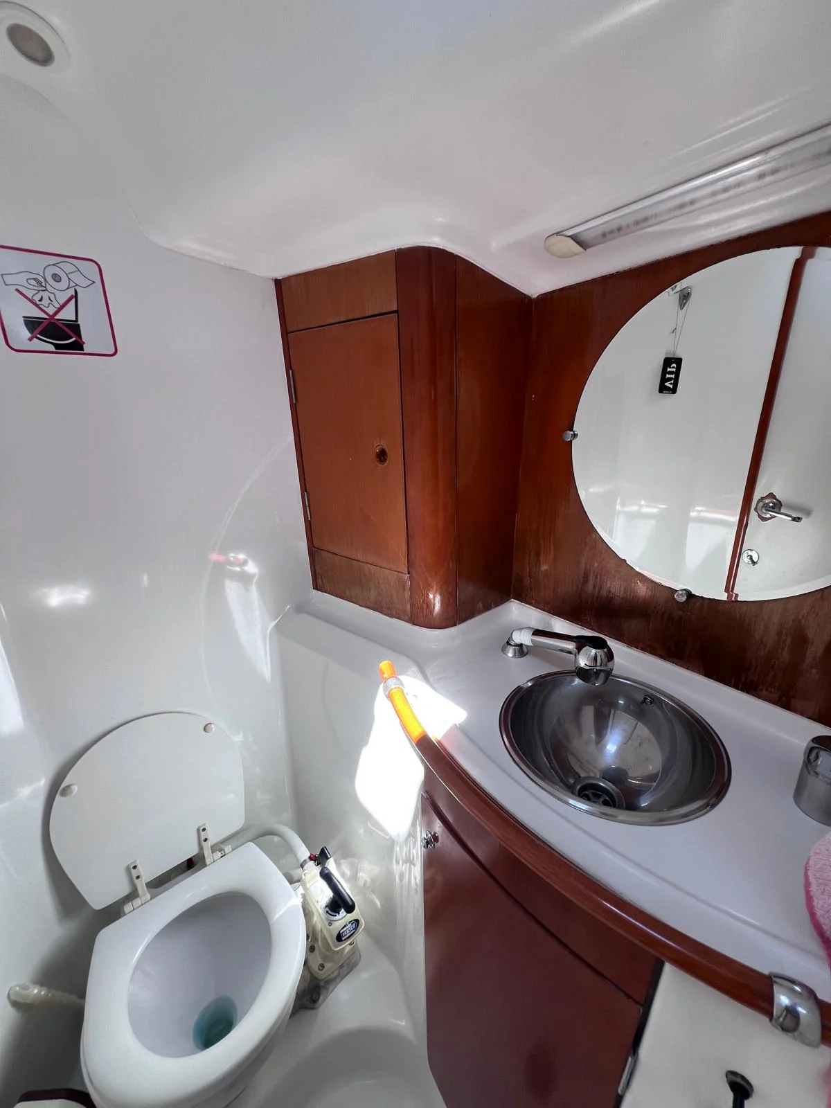 Яхта Beneteau FIRST 40.7 - снимка 3