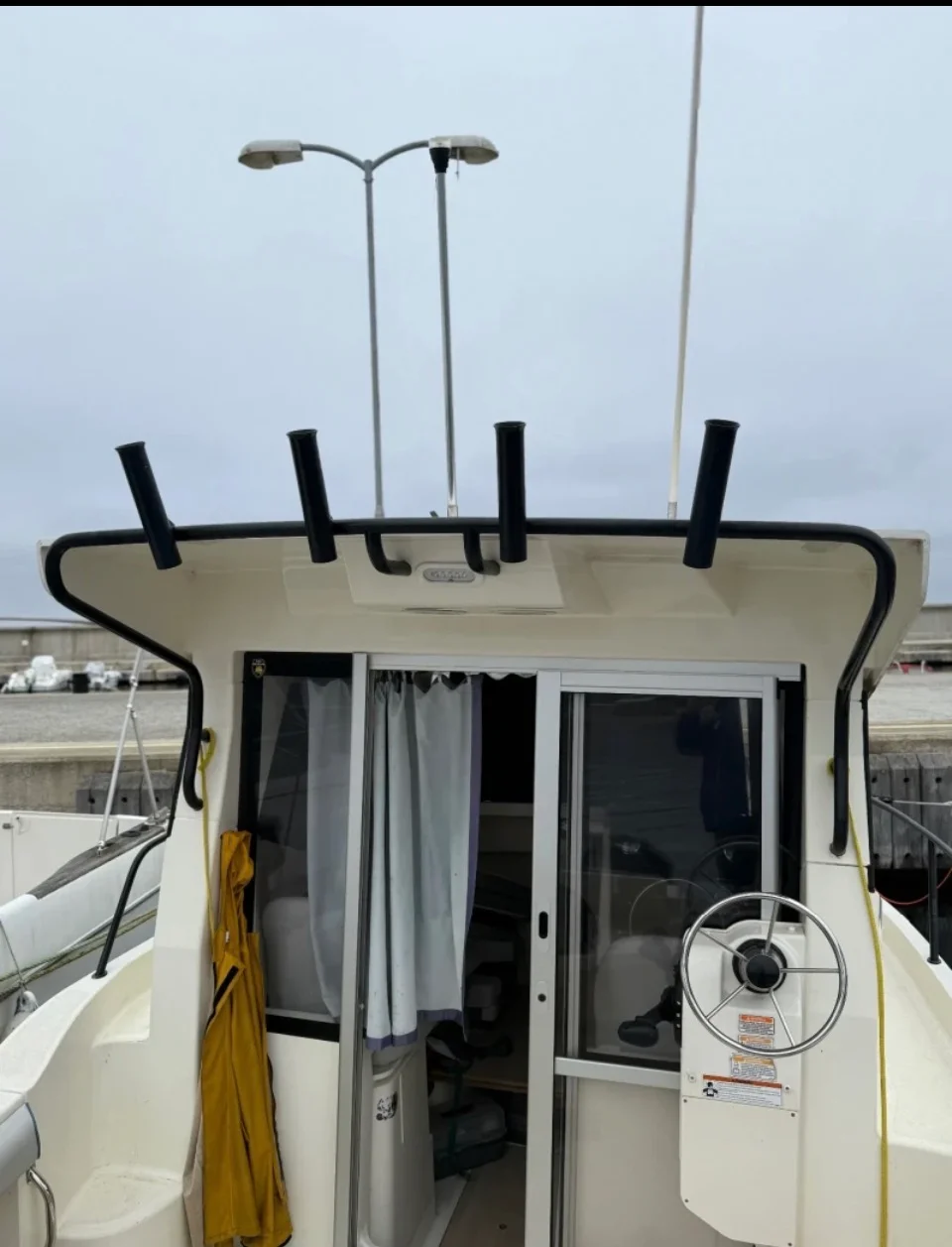ЛОДКА QUICKSILVER PILOTHOUSE 625 – снимка 7