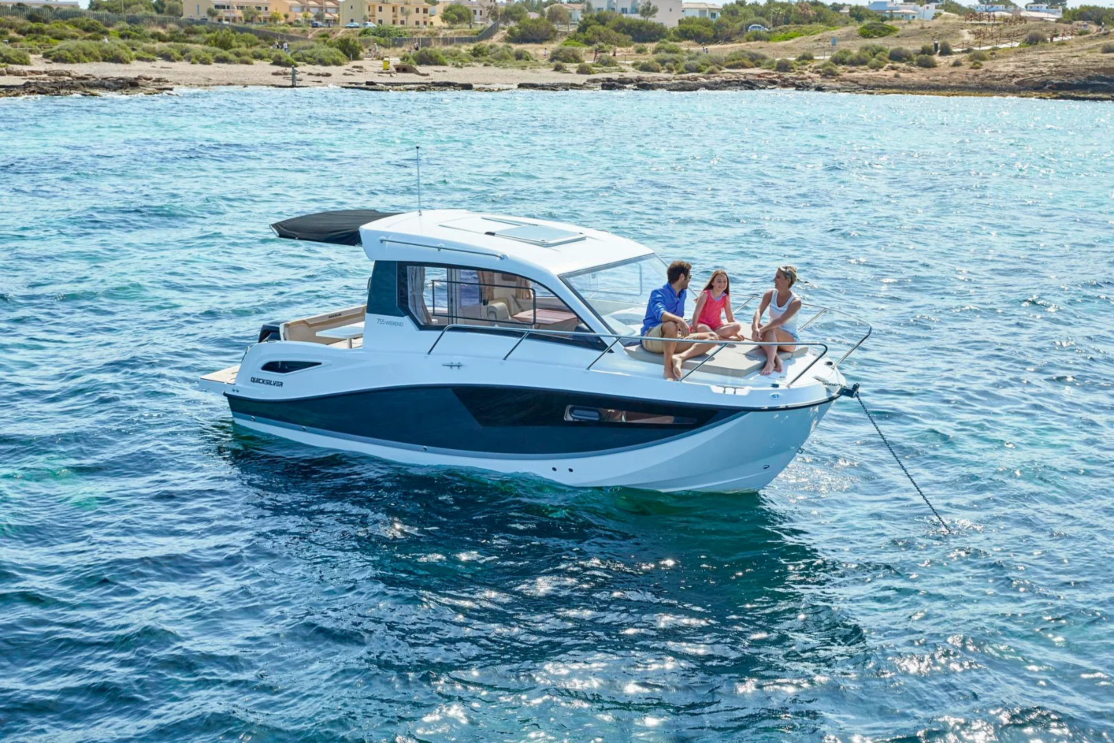 Яхта Quicksilver 805 Weekend