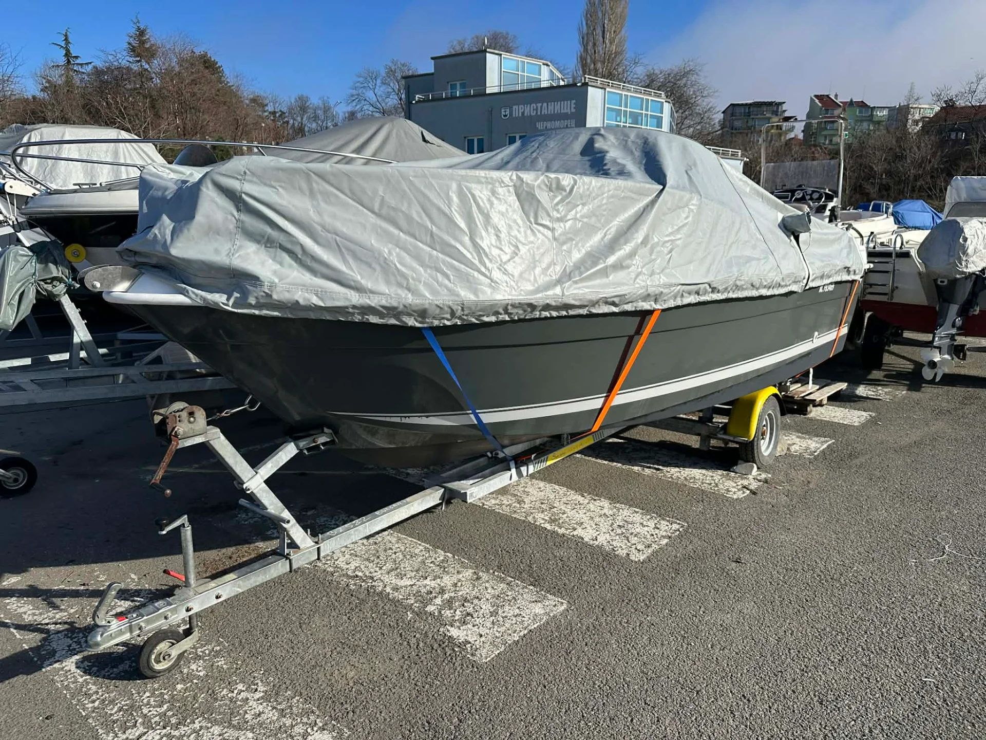 Лодка Jeanneau B2 Marine Cap Ferret 522 Sun Deck - снимка 3