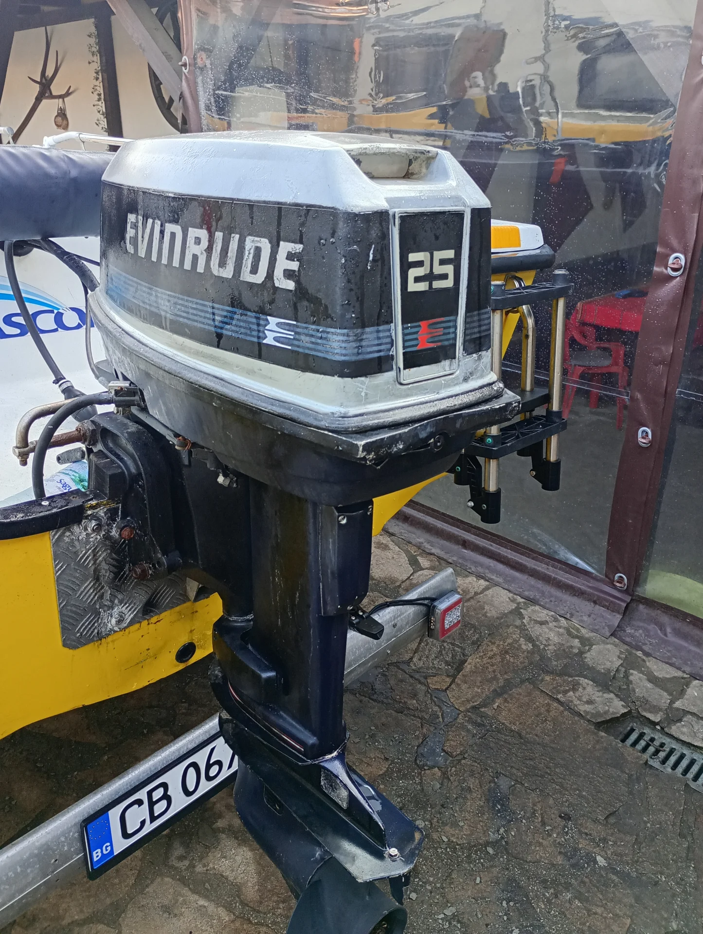 Извънбордов двигател Evinrude 25hp - снимка 2
