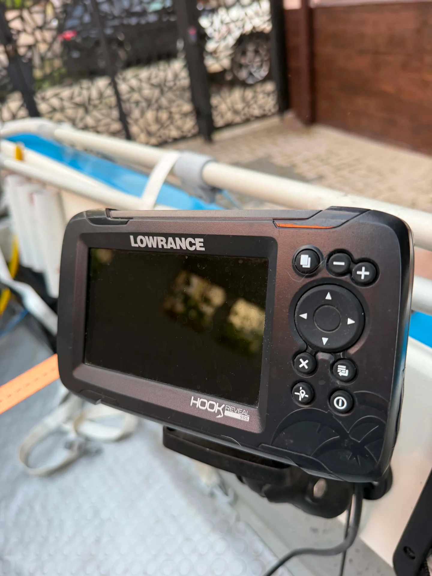 Сонар Lowrance Hook reveal 5