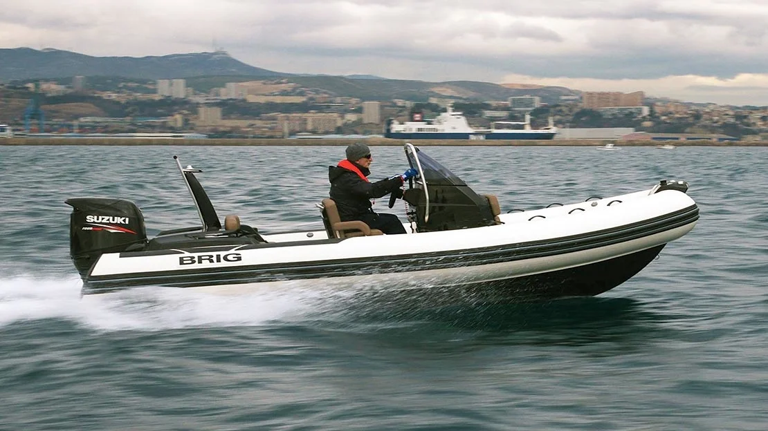 Лодка Brig Eagle 6