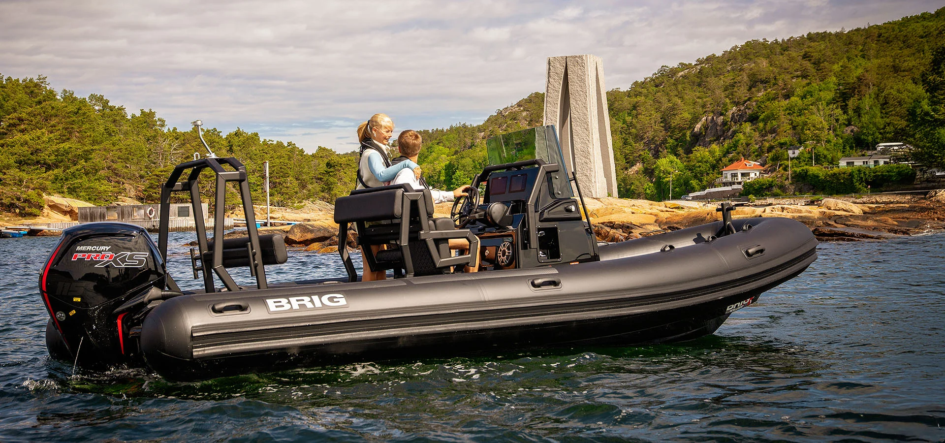 Лодка Brig Navigator 20