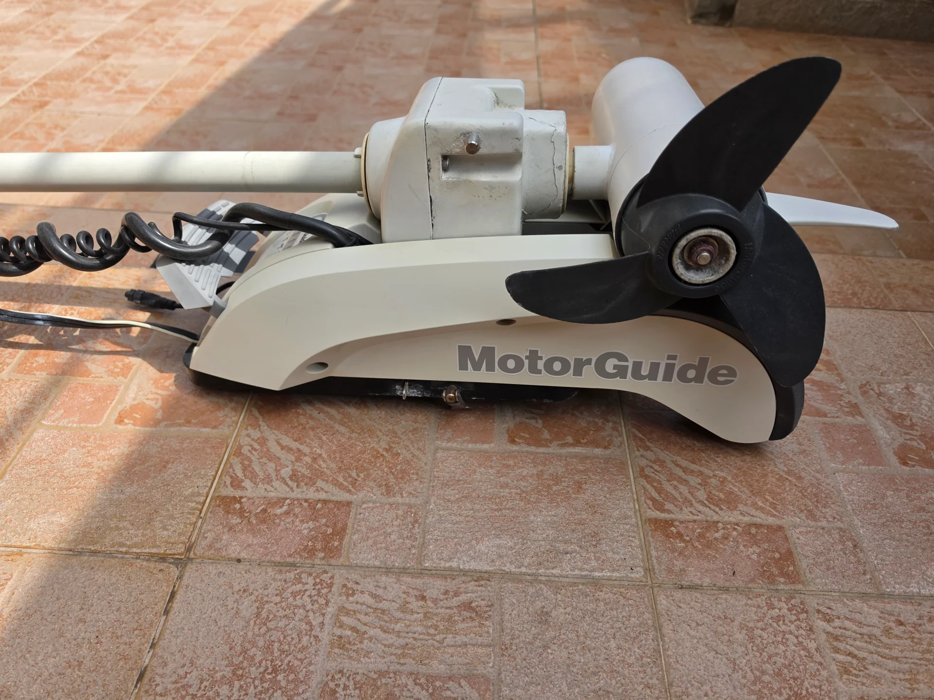 Тролинг мотор Motorguide Xi5 - снимка 3