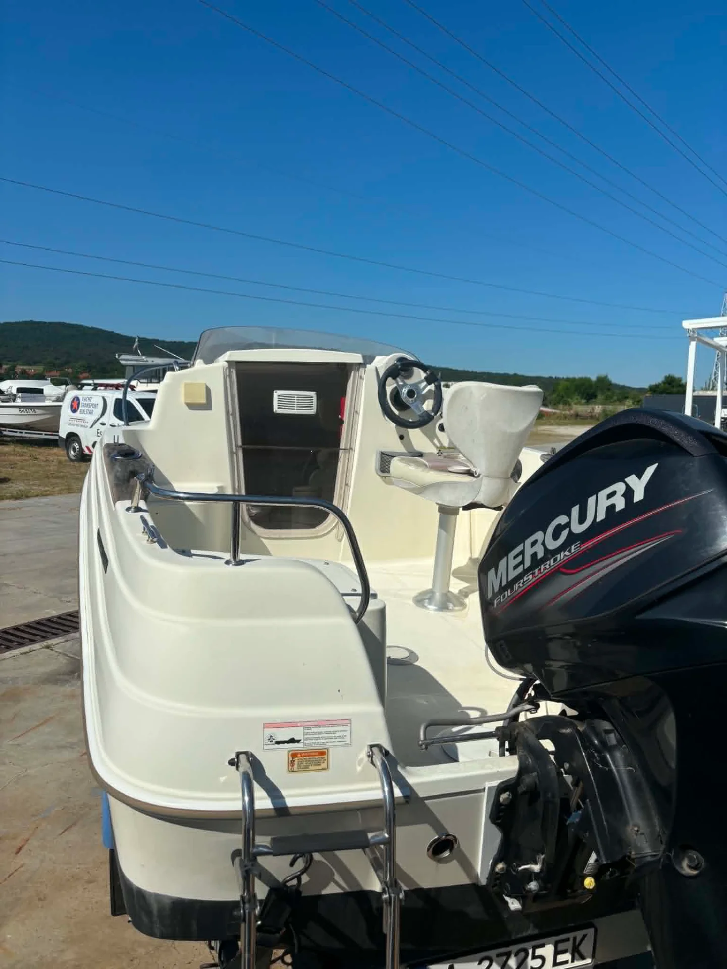 Лодка Quicksilver 430 cabin - снимка 4