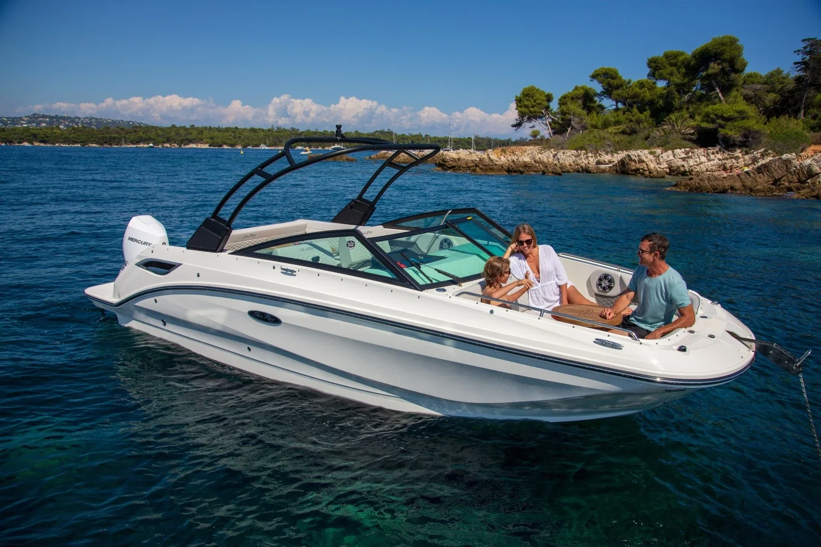 Яхта Sea Ray 250SDXO