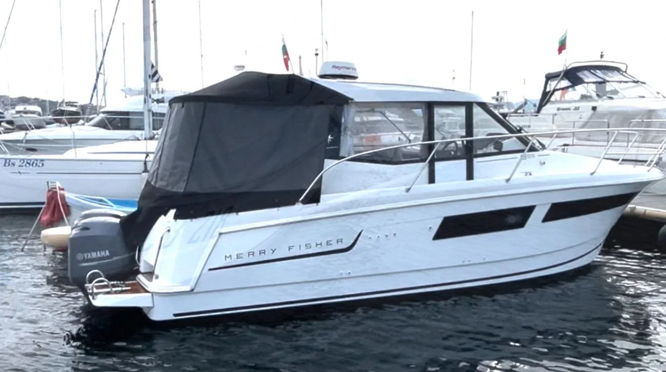 Яхта Jeanneau Merry Fisher 855