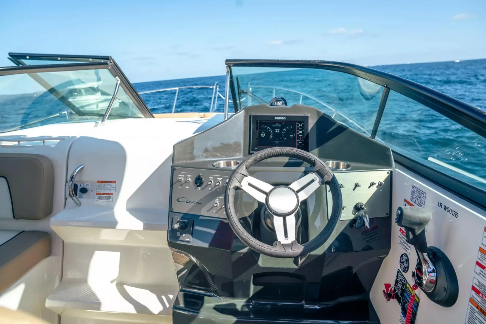 Яхта Bayliner Ciera 8 - снимка 4