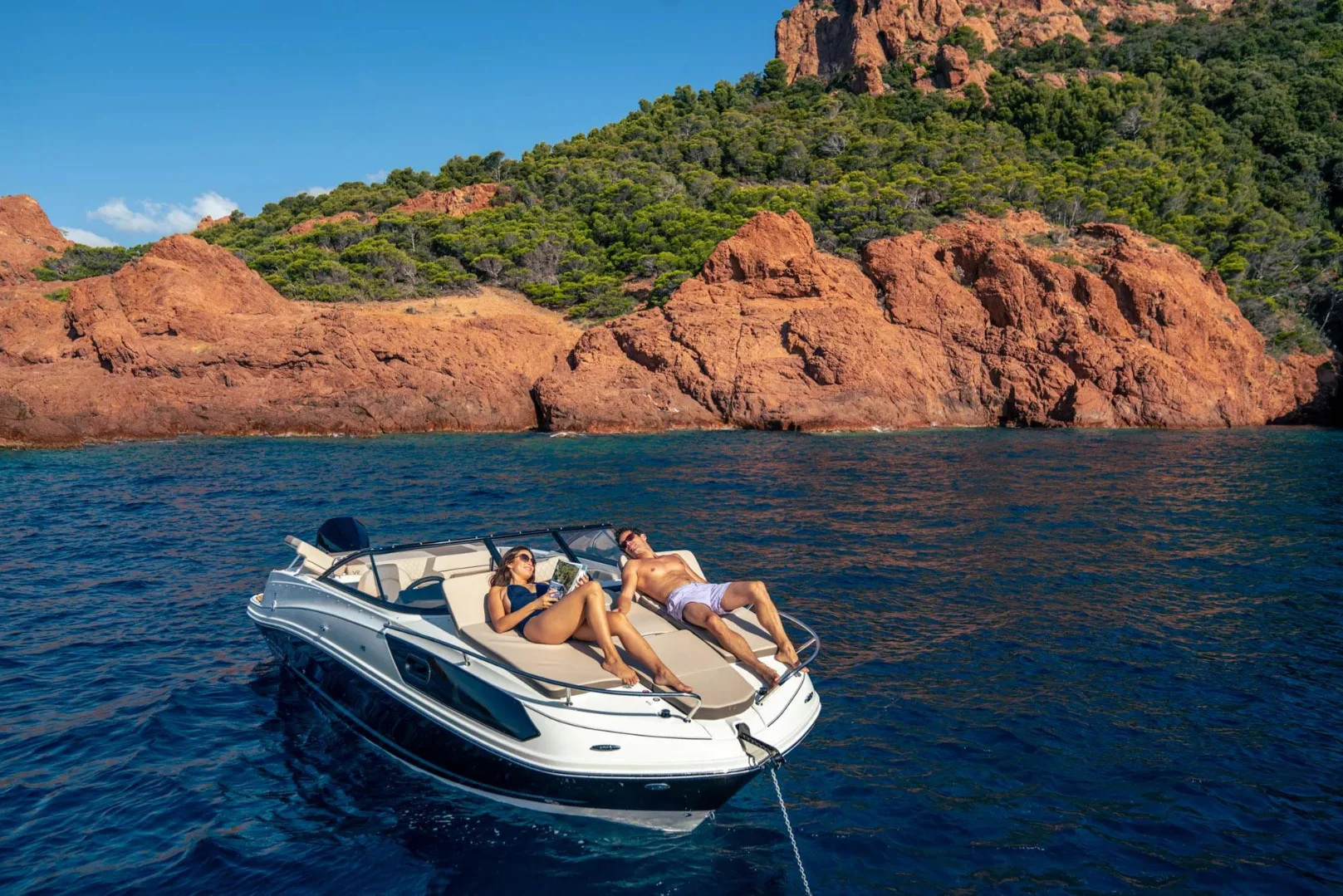 Лодка Bayliner VR6 Cuddy - снимка 4