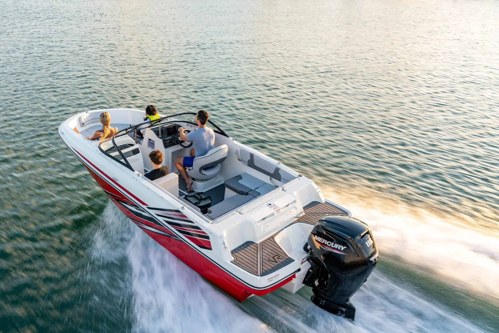 Лодка Bayliner VR4 Bowrider - снимка 3