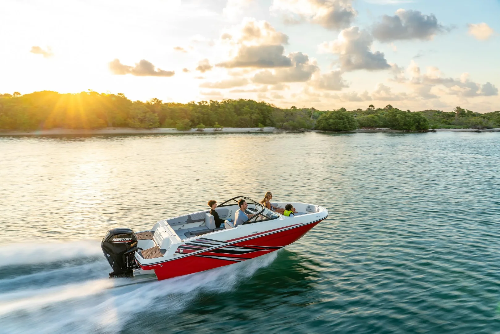 Лодка Bayliner VR4 Bowrider - снимка 2
